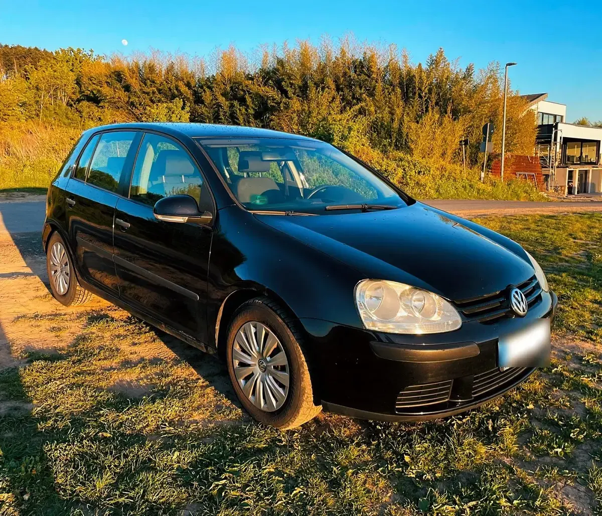 Gebraucht VW Golf V 75 PS (55 kW) 2005 Schwarz Kleinwagen