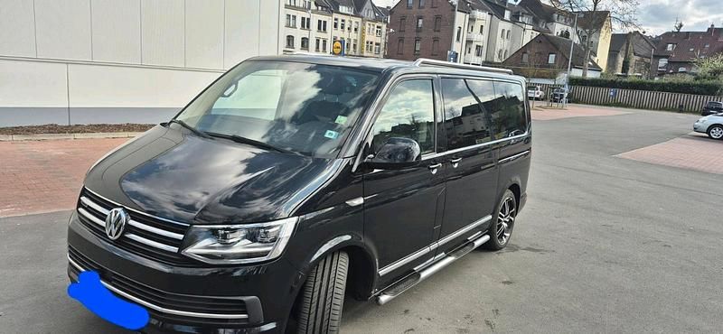 Schwarz Gebraucht 2016 VW T6 Highline Van | 34.099 € (Etwas zu teuer) - Bild 1/4
