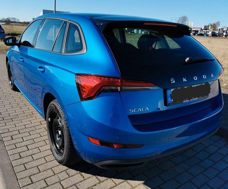 Gebraucht Skoda Scala Style 150 PS (110 kW) 2019 Blau Kleinwagen