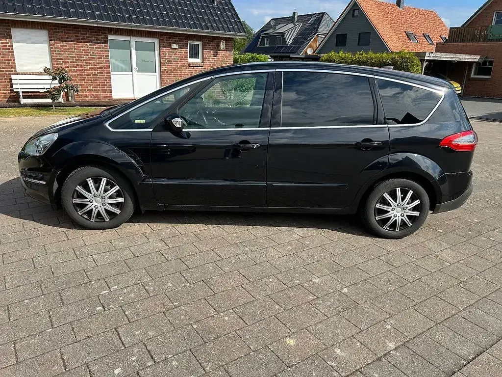 Gebraucht Ford S-MAX Titanium S 140 PS (102 kW) 2011 Schwarz Van / Kleinbus