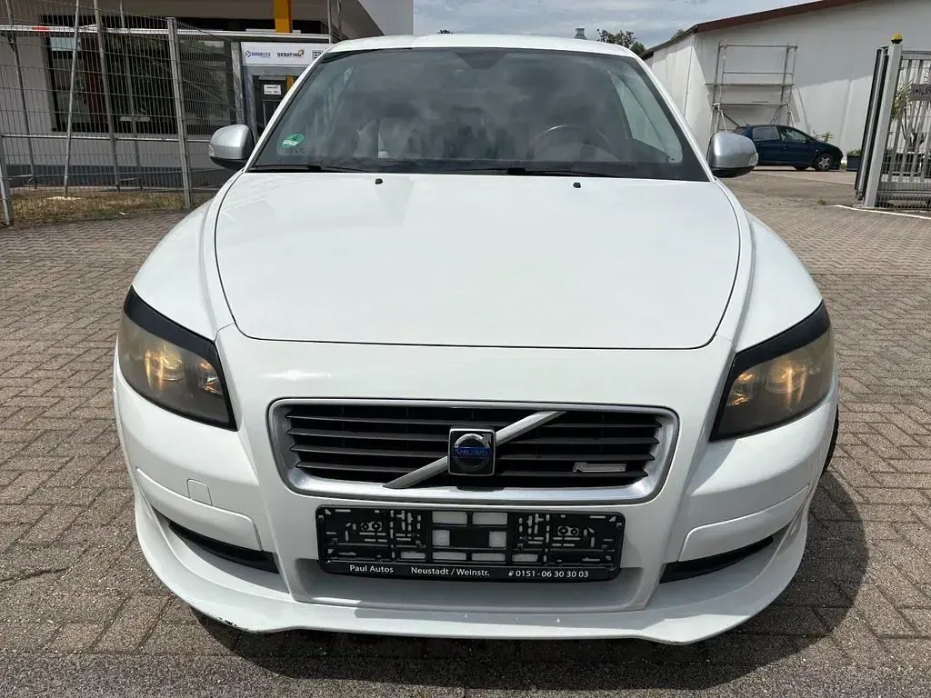 Gebraucht Volvo C30 R-Design 109 PS (80 kW) 2010 Weiß Kleinwagen