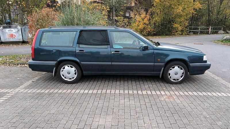 Second-hand Volvo 850 140 CP (102 kW) 1996 Andere farben Break
