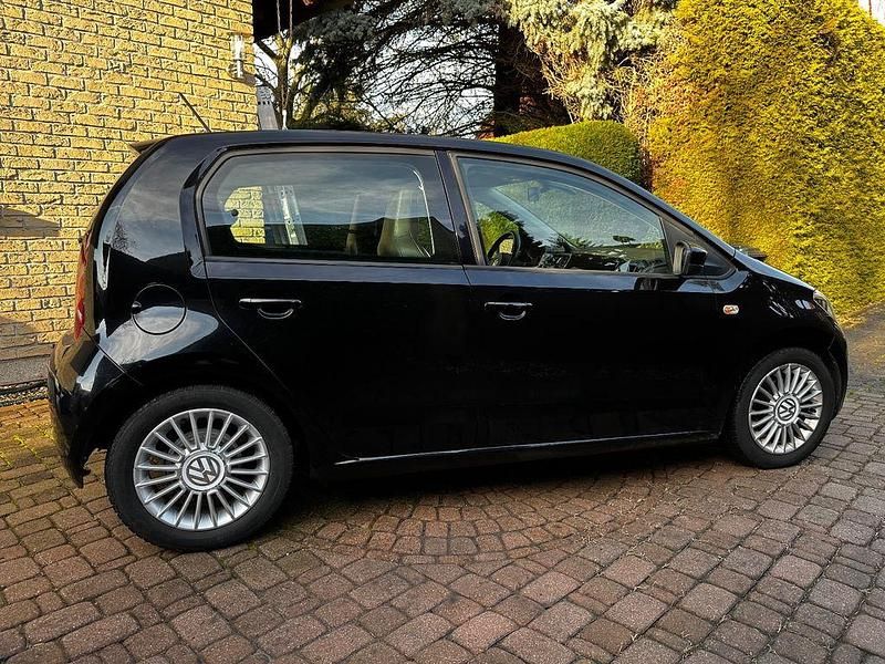 Gebraucht VW up! high up! 75 PS (55 kW) 2014 Schwarz Kleinwagen