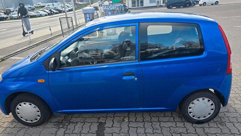 Gebraucht Daihatsu Cuore Plus 58 PS (42 kW) 2003 Blau Kleinwagen