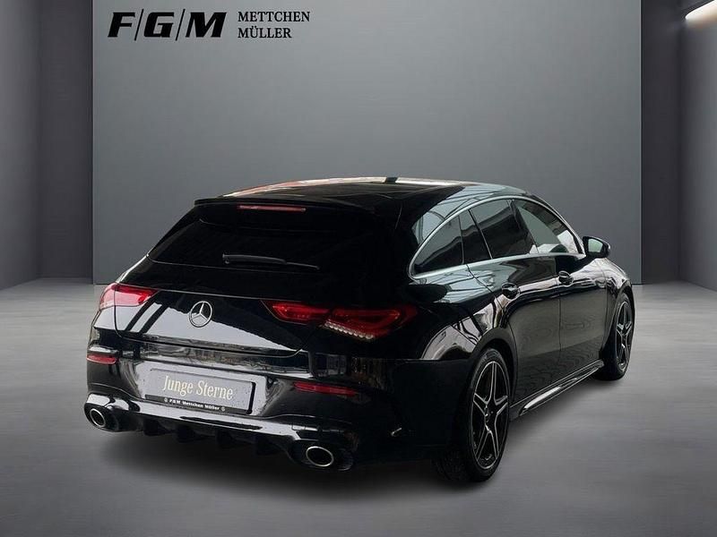 Gebraucht Mercedes CLA35 AMG AMG 306 PS (225 kW) 2021 Metalliclack kosmosschwarz Kombi