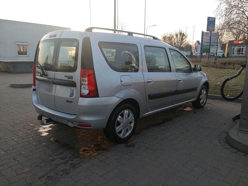 Gebraucht Dacia Logan MCV 105 PS (77 kW) 2009 Silber Kombi