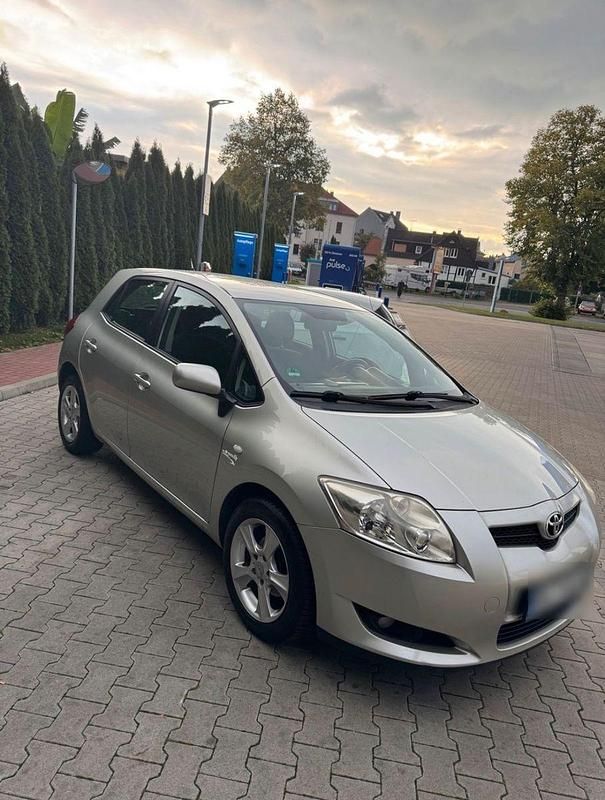 Gebraucht Toyota Auris Luna 124 PS (91 kW) 2009 Grau Limousine