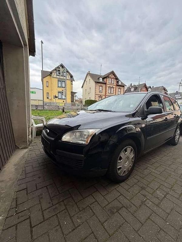 Gebraucht Ford Focus Trend 80 PS (58 kW) 2005 Kombi