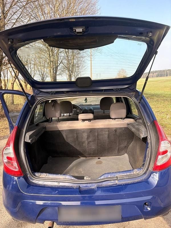 Gebraucht Dacia Sandero 73 PS (53 kW) 2009 Blau Kleinwagen