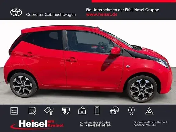 Gebraucht Toyota Aygo Team 72 PS (52 kW) 2021 Vulcanorot Kleinwagen