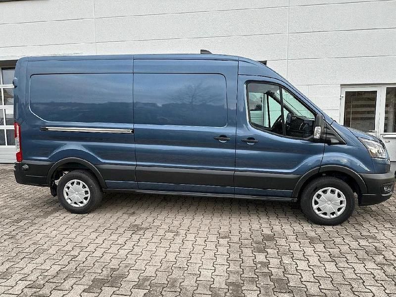 Gebraucht Ford Transit Trend 135 kW (184 PS) 2023 Blau Limousine
