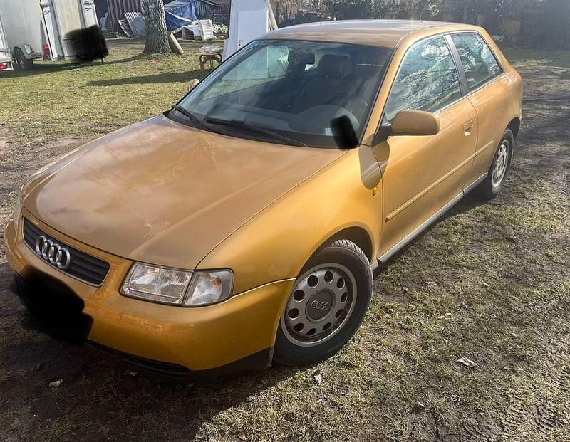 Gebraucht Audi A3 Ambiente 101 PS (74 kW) 1997 Gold Kleinwagen
