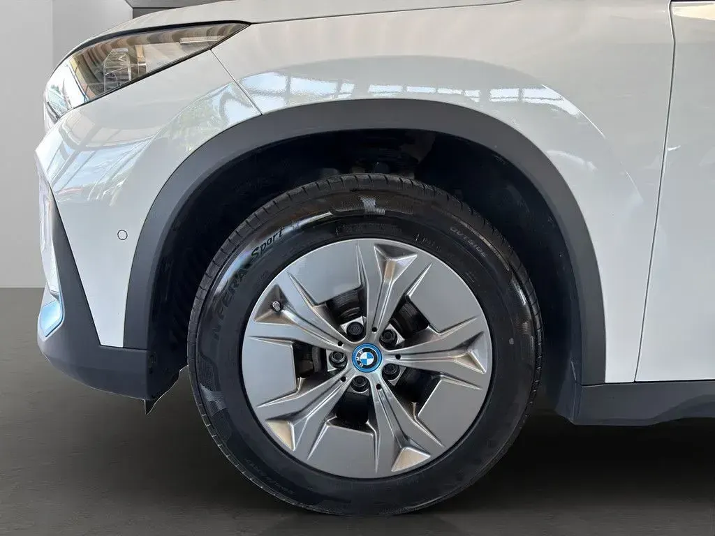 Gebraucht BMW iX1 Performance 230 kW (313 PS) 2023 Weiß SUV