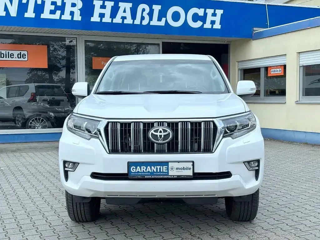 Gebraucht Toyota Land Cruiser 204 PS (150 kW) 2022 Weiß SUV