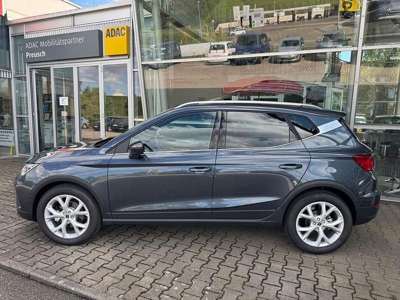 Neu Seat Arona FR 150 PS (110 kW) 2025 Grau SUV