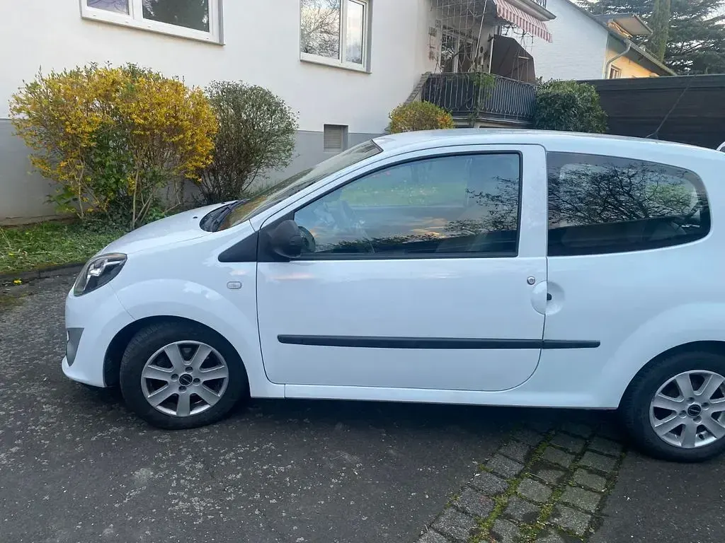 Gebraucht Renault Twingo Authentique 75 PS (55 kW) 2010 Weiß Kleinwagen