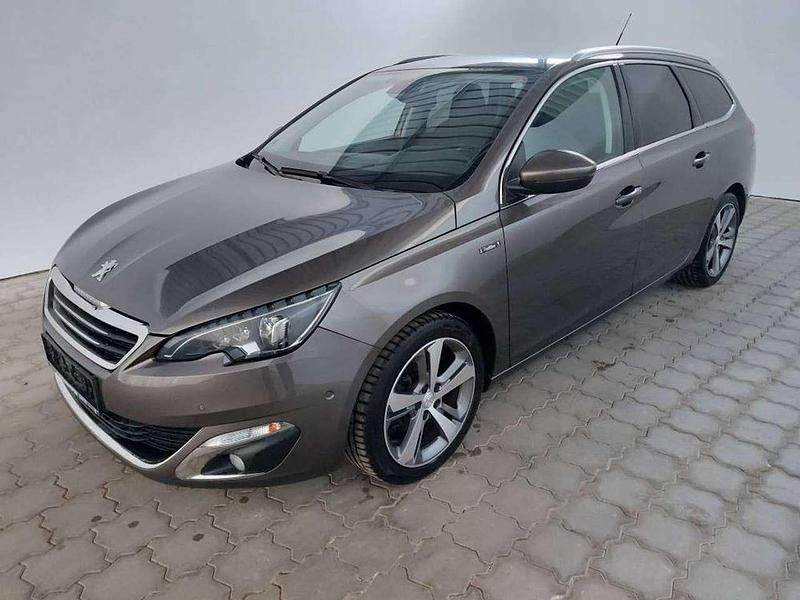Gebraucht Peugeot 308 SW Allure 131 PS (96 kW) 2015 Moka braun Kombi