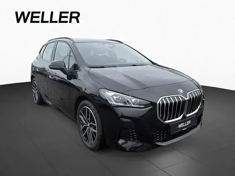 Gebraucht BMW 220 Active Tourer M Sport 170 PS (125 kW) 2025 Schwarz Van / Kleinbus
