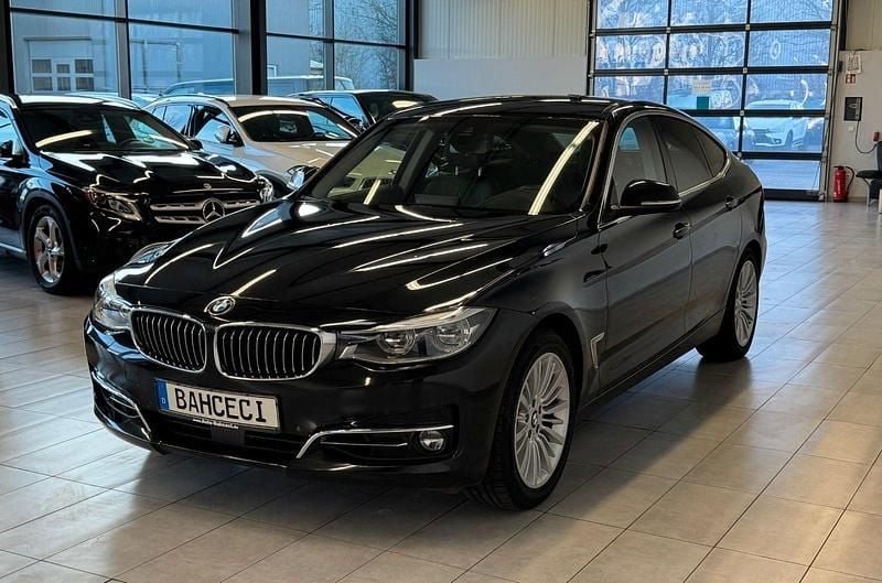 Gebraucht BMW 330 Luxury Line 252 PS (185 kW) 2018 Schwarz Limousine