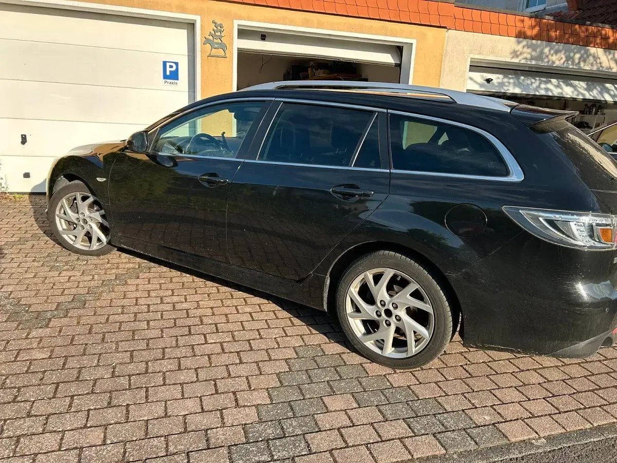 Używany Mazda 6 Inclusive 179 KM (131 kW) 2012 Czarny Kombi