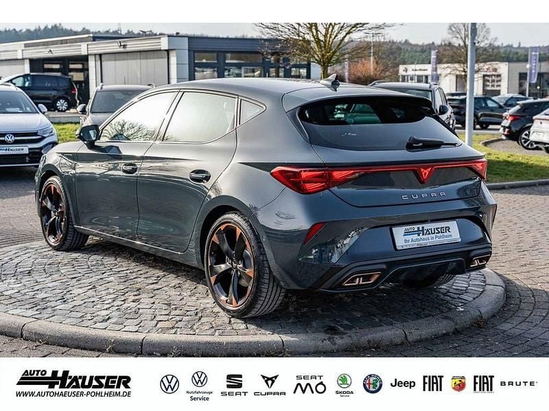 Neu Cupra Leon 204 PS (150 kW) 2026 Blau Limousine