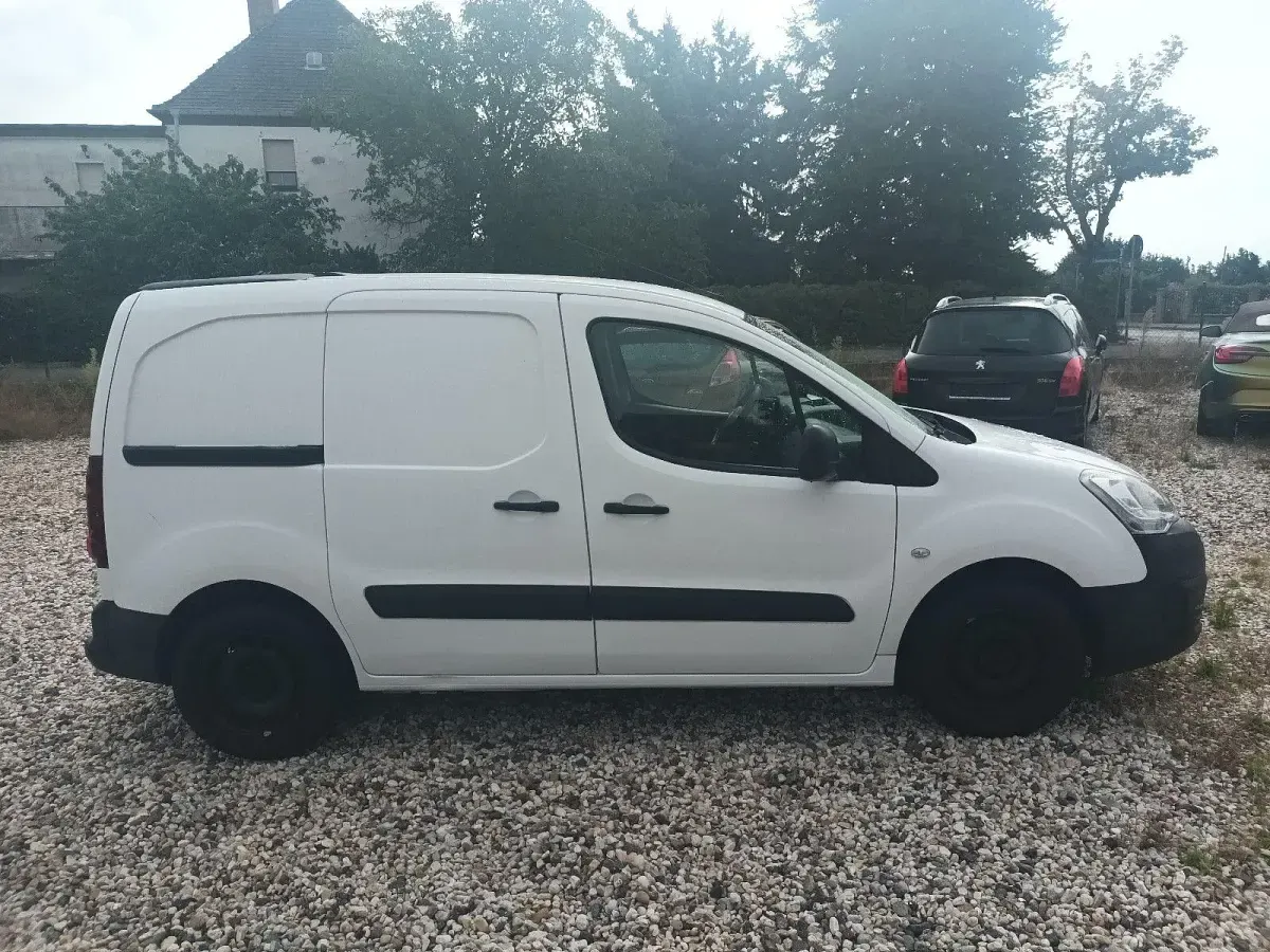 Gebraucht Citroën Berlingo Business Class 75 PS (55 kW) 2017 Weiß Van / Kleinbus