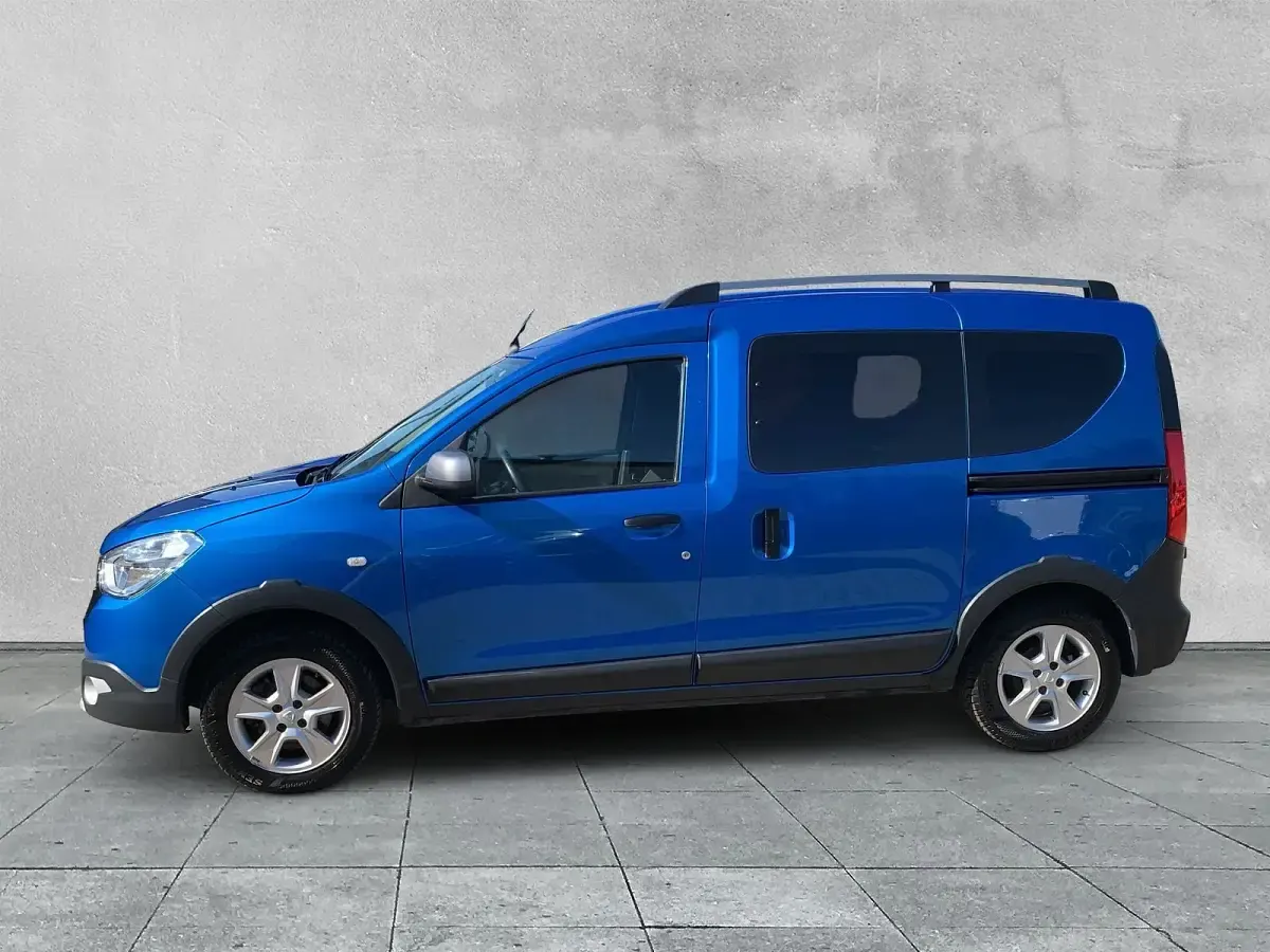 Gebraucht Dacia Dokker Stepway 131 PS (96 kW) 2021 Blau Van / Kleinbus