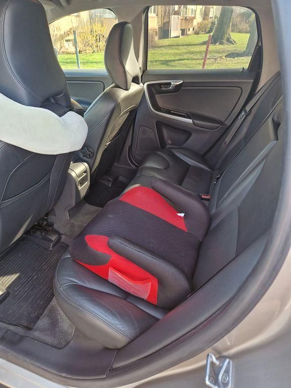 Gebraucht Volvo XC60 Kinetic 181 PS (133 kW) 2014 SUV