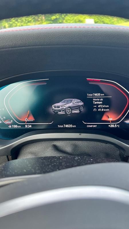 Grau Gebraucht 2020 BMW X4 Shadowline SUV | 40.000 € (Etwas zu teuer) - Bild 1/4