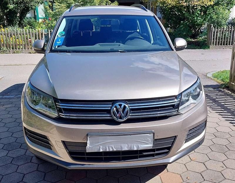 Beige Gebraucht 2012 VW Tiguan Trendline SUV | 8.790 € (Guter Preis) - Bild 1/3