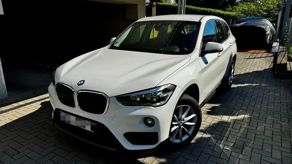 Gebraucht BMW X1 Advantage 140 PS (102 kW) 2018 Weiß SUV