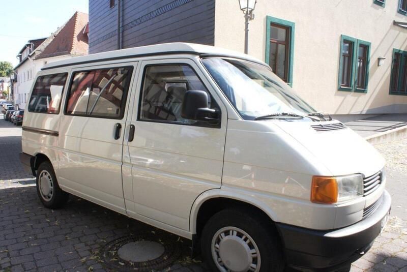 Weiß Gebraucht 1991 VW T4 Van | 24.800 € - Bild 1/4