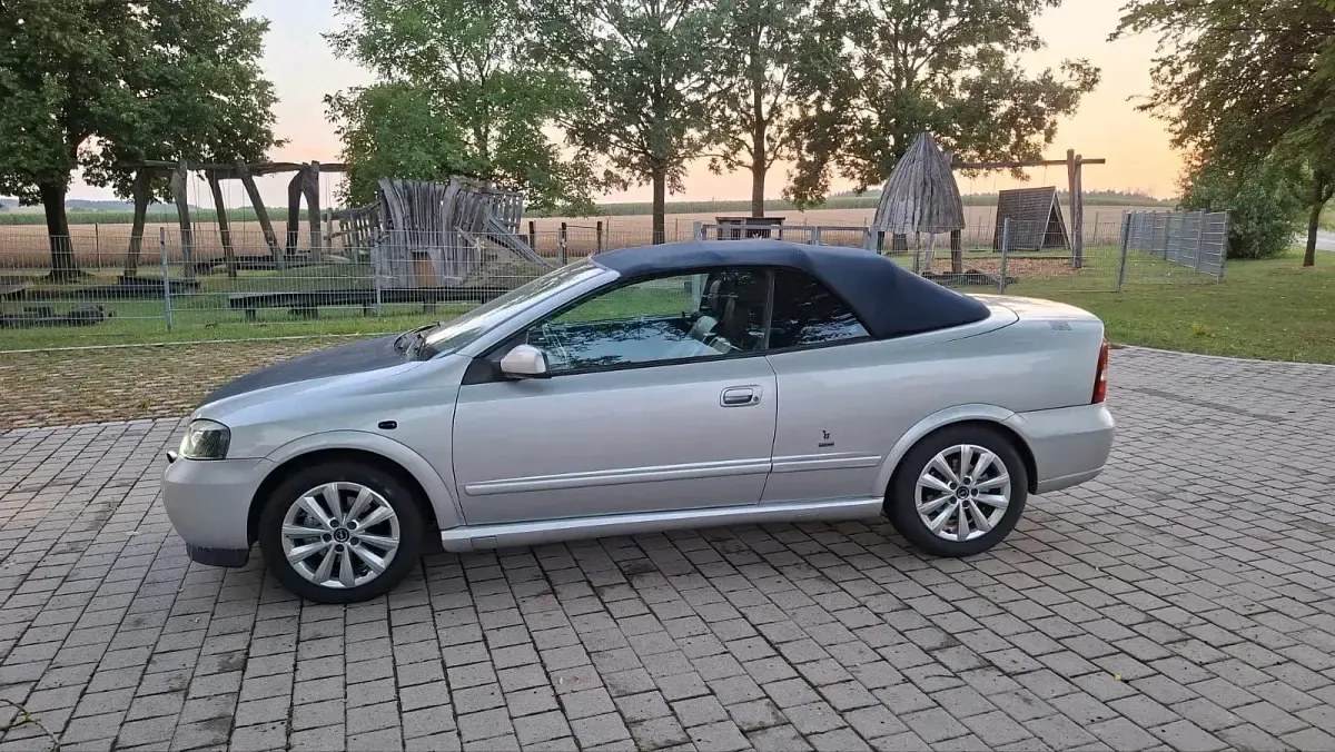 Gebraucht Opel Astra 147 PS (108 kW) 2002 Cabrio