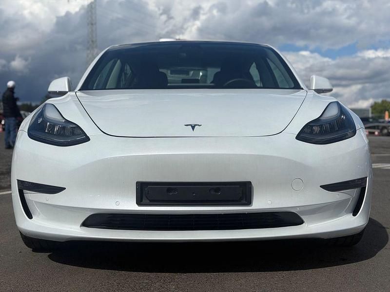 Gebraucht Tesla Model 3 339 kW (462 PS) 2019 Weiß Limousine