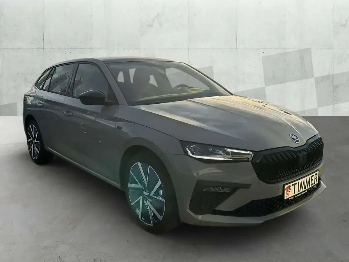 Neu Skoda Scala Selection 150 PS (110 kW) 2025 Grau Kleinwagen
