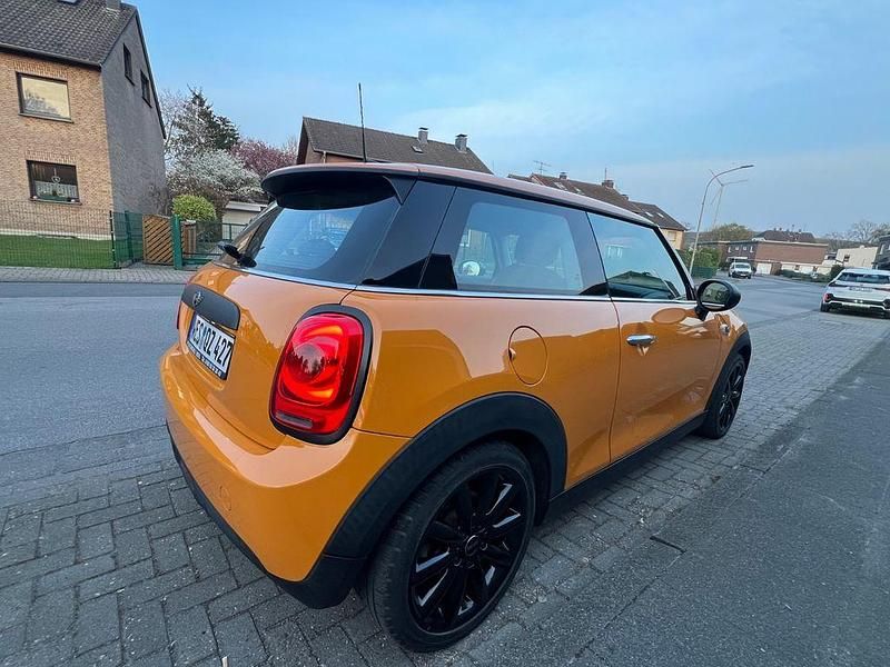 Gebraucht Mini ONE 75 PS (55 kW) 2016 Gelb Kleinwagen