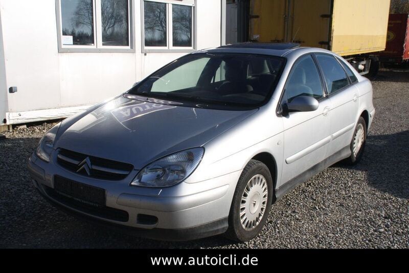 Silber Gebraucht 2002 Citroën C5 Exclusive Limousine | 500 € - Bild 1/4