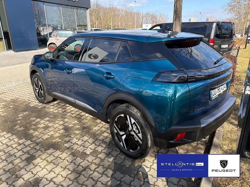 Neu Peugeot 2008 Allure 136 PS (100 kW) 2026 Blau SUV
