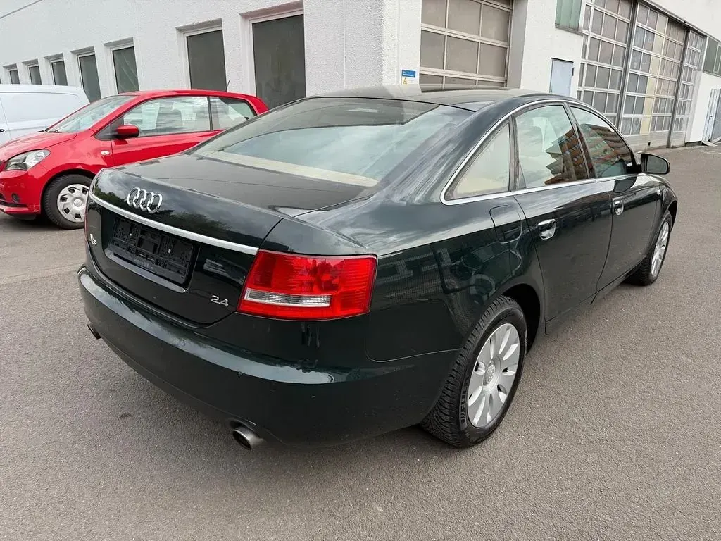 Używany Audi A6 177 KM (130 kW) 2005 Zielony Sedan/Limuzyna