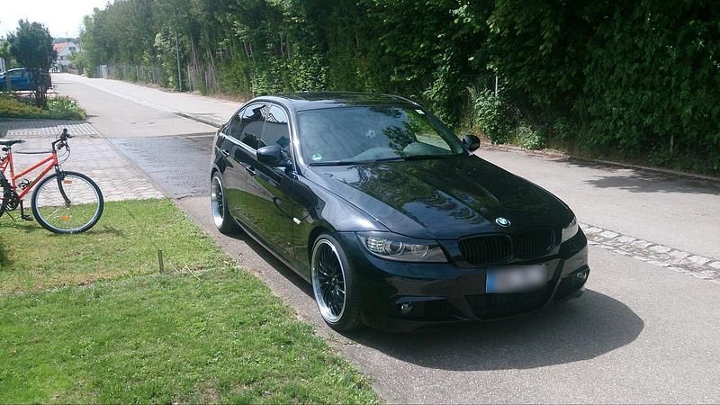 Gebraucht BMW 335 306 PS (225 kW) 2011 Schwarz Limousine