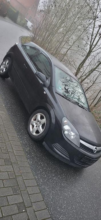 Gebraucht Opel Astra GTC 90 PS (66 kW) 2008 Schwarz Coupé