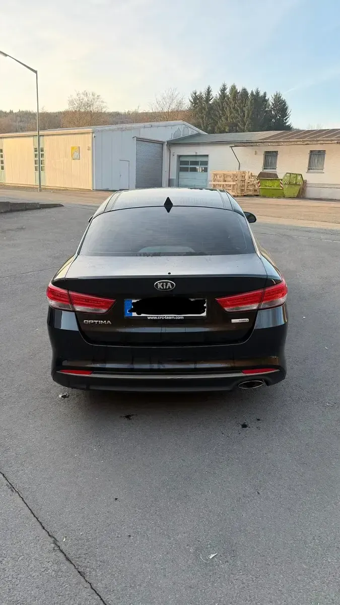 Gebraucht Kia Optima 141 PS (103 kW) 2016 Schwarz Limousine