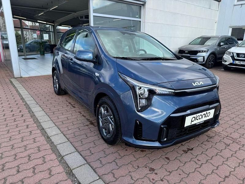 Neu Kia Picanto Vision 68 PS (50 kW) 2026 Blau ((eu3) smoke blue) Kleinwagen
