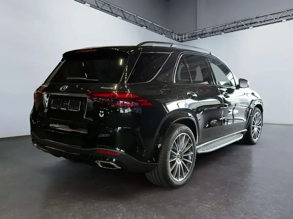 Gebraucht Mercedes GLE350 AMG 197 PS (144 kW) 2026 Schwarz SUV