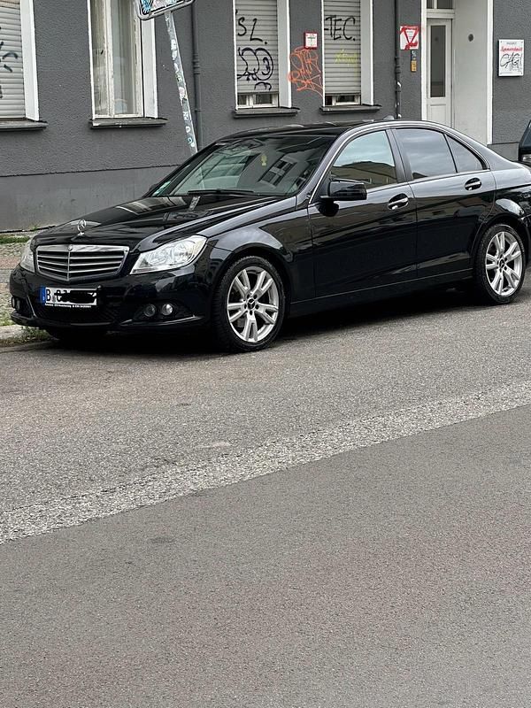 Gebraucht Mercedes C220 170 PS (125 kW) 2012 Schwarz Limousine
