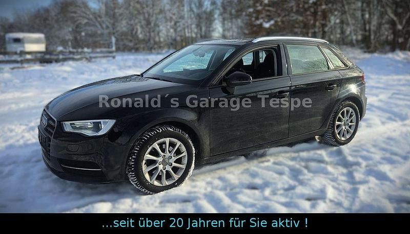 Schwarz Gebraucht 2014 Audi A3 Attraction Limousine | 11.111 € (Fairer Preis) - Bild 1/4