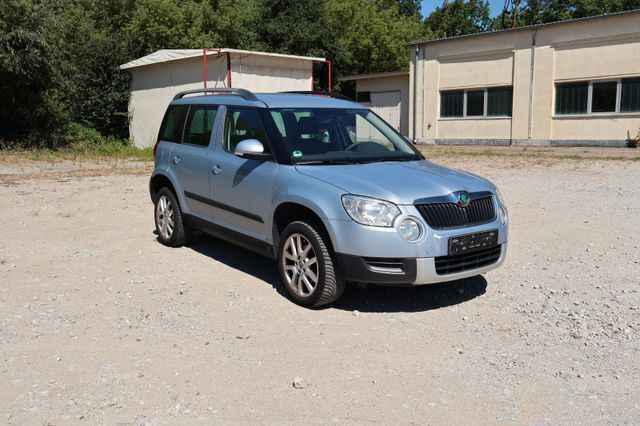 Modra aqua/aqua blau Gebraucht 2012 Skoda Yeti Plus Edition SUV | 4.990 € (Superpreis) - Bild 1/4