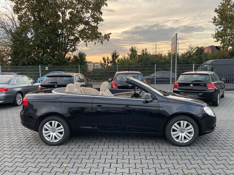 Gebraucht VW Eos 122 PS (89 kW) 2008 Schwarz Cabrio