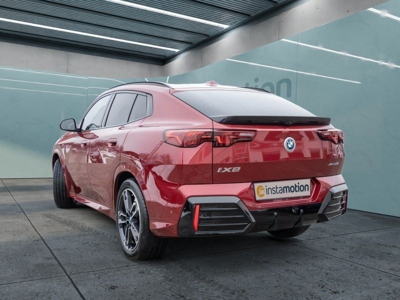 Gebraucht BMW iX2 Sport Line 230 kW (313 PS) 2024 Rot SUV