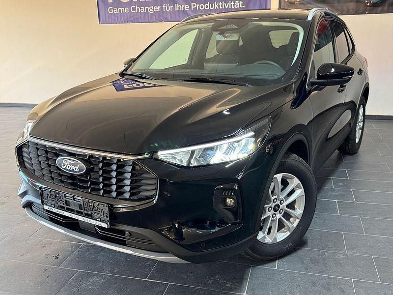 Gebraucht Ford Kuga Titanium 150 PS (110 kW) 2025 Schwarz SUV